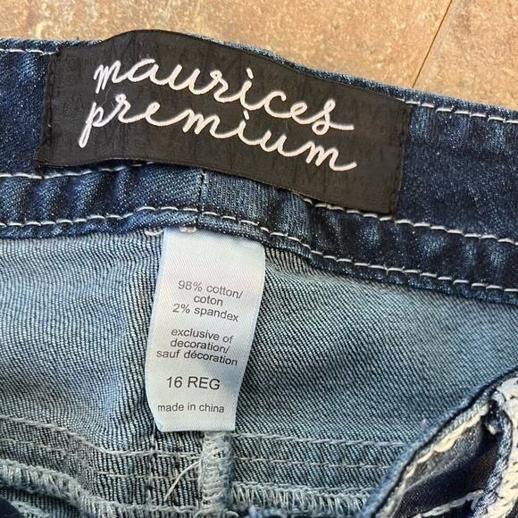 Maurices Premium women’s size 16 regular jeans - Picture 9 of 12